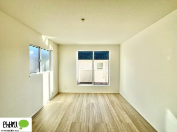 �Q���@�o���R�j�[�ւƑ������邢�����B