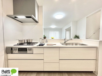 �L�b�`���@�p���t���ȃ����W�t�[�h�B�������ȒP�ł����L���C�ȋ�C���B