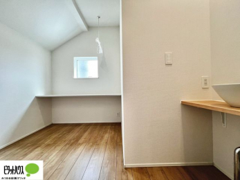 �o���R�j�[�@���[�e���e�B�X�y�[�X�B���󕨂����������񂾂�܂Ƃ߂č�Ƃł��܂��B