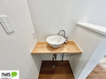 ���̑��@2�K��􂢃X�y�[�X�B