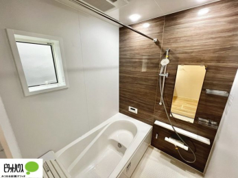 �����@�����̔�������Ă����o�X���[���͍L�X�������B�x���͂��q�l�ƈꏏ�ɗV�тȂ������܂��ˁB