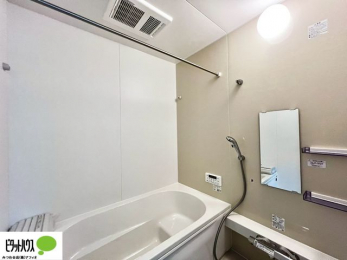 �����@�{�H��ʐ^�@�����̔�������Ă���闁���͍L�X�������B�x���͂��q�l�ƈꏏ�ɗV�тȂ������܂��ˁB