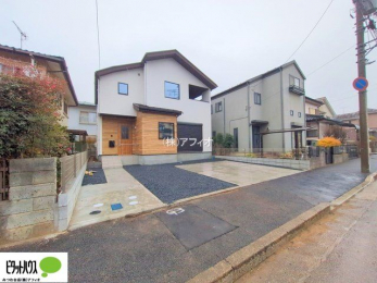 �@�}�ȗ��q����A���Ƒ��̎��]�ԃX�y�[�X�Ƃ��Ă��劈��