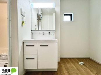 ���ʑ�E���ʏ��@�{�H��ʐ^�F�g���₷���V���v���Ȑ��ʉ��ϑ�B�����̎x�x�͂�������n�܂�܂��B