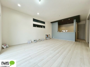 ���̑��@���r���O����̓L�b�`���ɂ���}�}��p�p��������̂ŁA���q�l���V�񂾂�x�񂾂���S���ĉ߂������Ƃ��ł��܂��B