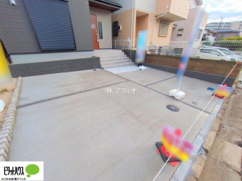 �@�}�ȗ��q�ɂ����S2��Ƃ߂��܂��B