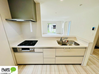 �L�b�`���@�{�H��ʐ^�@�Ƒ��Ƃ��b���Ȃ���y���������ł���J�E���^�[�L�b�`��