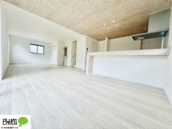 ���r���O�@�l�C�̑ΖʃL�b�`���ŉƑ��݂�Ȃ������ꏏ�B