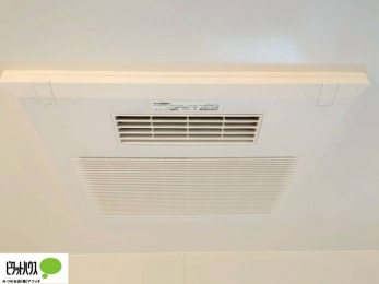 �@���������@