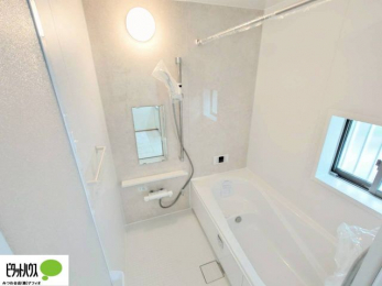 �����@1���̔�����������x���̓��͂��q�l�Ƃ̃R�~���j�P�[�V�����̏�Ƃ���