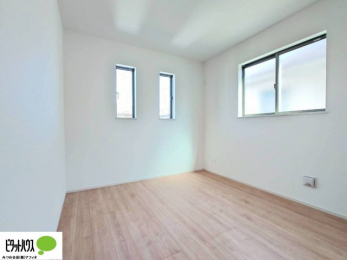 �q�������@2�ʍ̌��Ŗ��邭�A���ʂ��̗ǂ��������ł��B