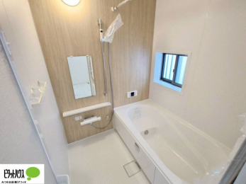 �����@1���̔�����������x���̓��͂��q�l�Ƃ̃R�~���j�P�[�V�����̏�Ƃ���