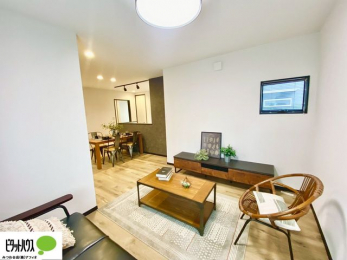 ���r���O�@�l�C�̑ΖʃL�b�`���ŉƑ��݂�Ȃ������ꏏ�B