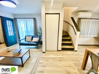 ���r���O�@���R�ƉƑ��̊炪���킹����l�C�̃��r���O�C���K�i�B