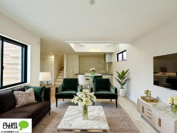 ���r���O�@�����ۂ̎����ʐ^��CG�ŉƋ��z�u�����C���[�W�ł���A���ۂƂ͑����قȂ�܂��B