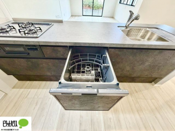 �L�b�`���@�H���̌�̕Еt�����y�ɂȂ�A�H��􂢊����@�t���B