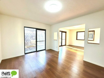 ���r���O�@LDK23��