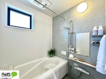 �����@�����̔�������Ă����o�X���[���͍L�X�������B�x���͂��q�l�ƈꏏ�ɗV�тȂ������܂��ˁB