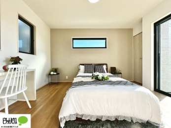 �Q���@����̏I���ɕv�w�ł������߂������Q���B�L���ɂ�Ƃ肪����A�Ƒ��̋C�z�������Ȃ������������x�߂���S�̃v���C�x�[�g��Ԃł��B