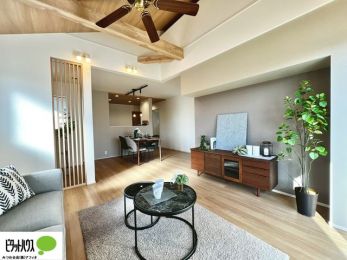 ���̑��@�L�X�k�c�j�I����̑傫�ȃ\�t�@��u���Ă������f��ӏ܂��ǂ��ł��ˁB