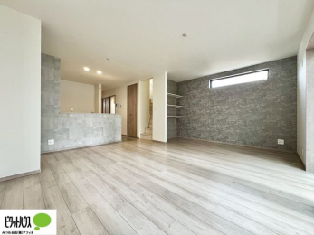 ���r���O�@�A�N�Z���g�N���X���g�p�����A�������ȃ��r���O