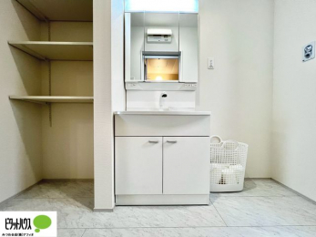 ���ʑ�E���ʏ��@�{�H��ʐ^�@�g���₷���V���v���Ȑ��ʉ��ϑ�B�����̎x�x�͂�������n�܂�܂��B