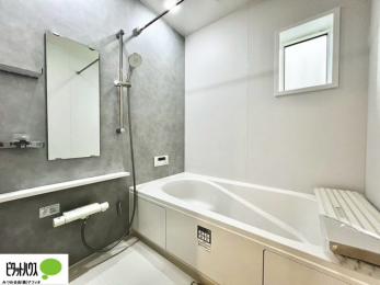 �����@�{�H��ʐ^�@�����̔�������Ă���闁���͍L�X�������B�x���͂��q�l�ƈꏏ�ɗV�тȂ������܂��ˁB