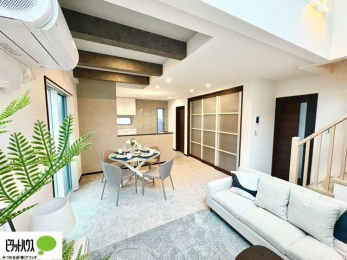 ���r���O�@�l�C�̑ΖʃL�b�`���ŉƑ��݂�Ȃ������ꏏ�B