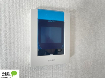 ���̑��@�{�H��ʐ^�F������Ԃ����S��TV���j�^�[�t���C���^�[�z��