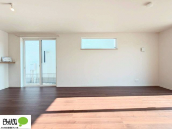 ���r���O�@���r���O����̓L�b�`���ɂ���}�}��p�p��������̂ŁA���q�l���V�񂾂�x�񂾂���S���ĉ߂������Ƃ��ł��܂��B