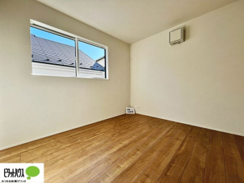 �q�������@�w�т̎��Ԃ��V�Ԏ��Ԃ���؂ɂł���q�ǂ������B�Ƌ�̔z�u�����₷���V���v���Ȑ݌v�ŁA�������K�Ɏg���܂��B