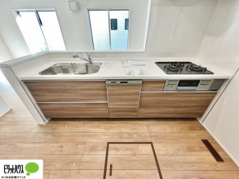 �L�b�`���@�Ƒ��Ƃ��b���Ȃ���y���������ł���J�E���^�[�L�b�`���B