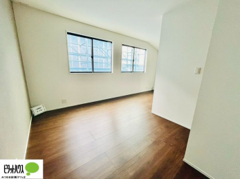 ���[�@�Ԏd�؂肷�邱�Ƃ�2�̕����ɕ����邱�Ƃ��\�B�Ƒ��̃��C�t�X�^�C���̕ω��ɍ��킹�Ď��R���݂ł��B