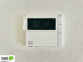 ���̑��@�I�[�g�o�X�Ȃ̂ŁA�����ȊO����ł����x�����Ȃǂ̑��삪�ł��܂��B