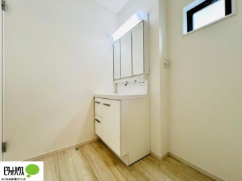 ���ʑ�E���ʏ��@�{�H��ʐ^�@�g���₷���V���v���Ȑ��ʉ��ϑ�B�����̎x�x�͂�������n�܂�܂��B