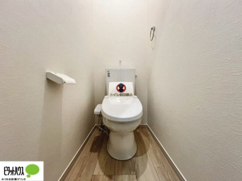 �g�C���@�{�H��ʐ^�@1�E2�K�E�H�V�����b�g�g�C�������B