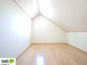 ���̑��@2�K�̔[��