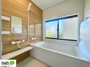 �����@�����̔�������Ă����o�X���[���͍L�X�������B�x���͂��q�l�ƈꏏ�ɗV�тȂ������܂��ˁB