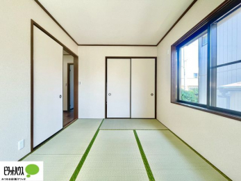 ���[�@���ړI�Ɏg����a��������A�����̂��₷�����A�b�v�B�Ƒ��̐����ɍ��킹�Ď��R�Ɏg������ς�����_��ȋ�Ԃł��B