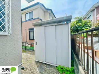 ���r���O�@�q�ɕt