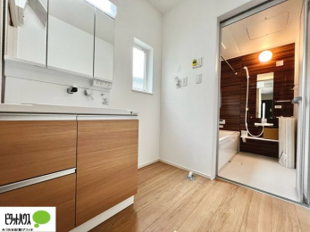 ���ʑ�E���ʏ��@�{�H��ʐ^�@�g���₷���V���v���Ȑ��ʉ��ϑ�B�����̎x�x�͂�������n�܂�܂��B