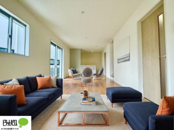 ���r���O�@�����ۂ̎����ʐ^��CG�ŉƋ��z�u�����C���[�W�ł���A���ۂƂ͑����قȂ�܂��B