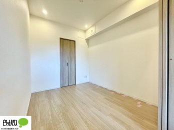 ���[�@���ꂼ��̂������Ɏ��[�X�y�[�X������̂Ńv���C�x�[�g�ȉו����g�߂ɒu�����Ƃ��ł��܂��B