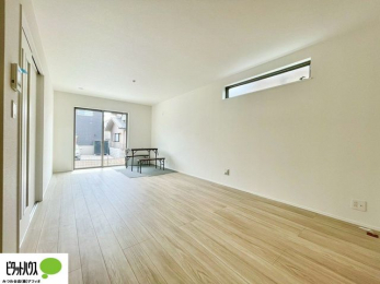 ���̑��@���R�����������ޒg���ȃ��r���O�B��������ɂ͓Ǐ��₨���Q�ł����Ȃ���̂�т�Ɖ߂����ЂƎ����B