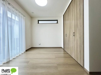 ���̑����ρ@���r���O�ׂ̗m���́A���q�l�ƗV�񂾂�A�Ǝ���������A�����Q�Ȃǎg������l�X�ł��B