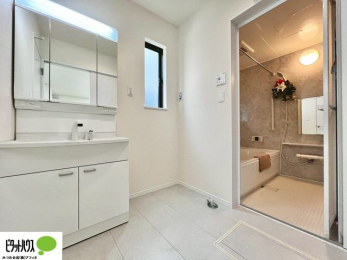 ���ʑ�E���ʏ��@�g���₷���V���v���Ȑ��ʉ��ϑ�B�����̎x�x�͂�������n�܂�܂��B