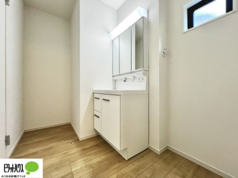 ���ʑ�E���ʏ��@�{�H��ʐ^�@�g���₷���V���v���Ȑ��ʉ��ϑ�B�����̎x�x�͂�������n�܂�܂��B