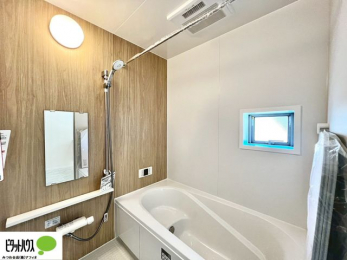 �����@�{�H��ʐ^�@�����̔�������Ă���闁���͍L�X�������B�x���͂��q�l�ƈꏏ�ɗV�тȂ������܂��ˁB