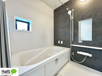 �����@�{�H��ʐ^�@�����̔�������Ă���闁���͍L�X�������B�x���͂��q�l�ƈꏏ�ɗV�тȂ������܂��ˁB