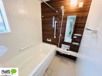 �����@�{�H��ʐ^�F1���̔�����������x���̓��͂��q�l�Ƃ̃R�~���j�P�[�V�����̏�Ƃ���